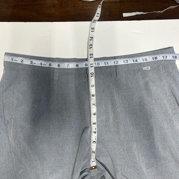 Travis Mathew Beck Shorts in Light Gray 34 NWOT - Picture 5 of 11